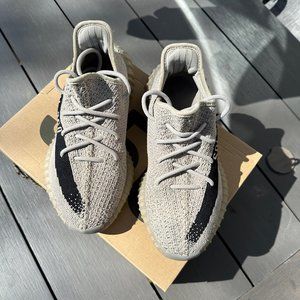 Like New Yeezy Boost 350 V2